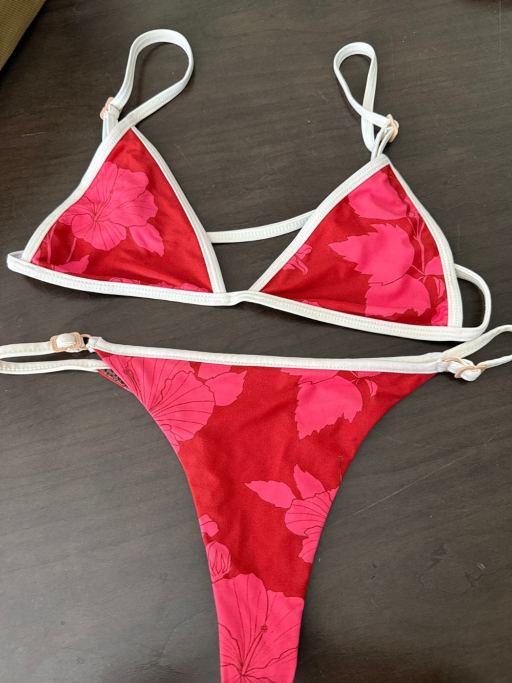 acacia swimwear piping top and bottom in Ahunui